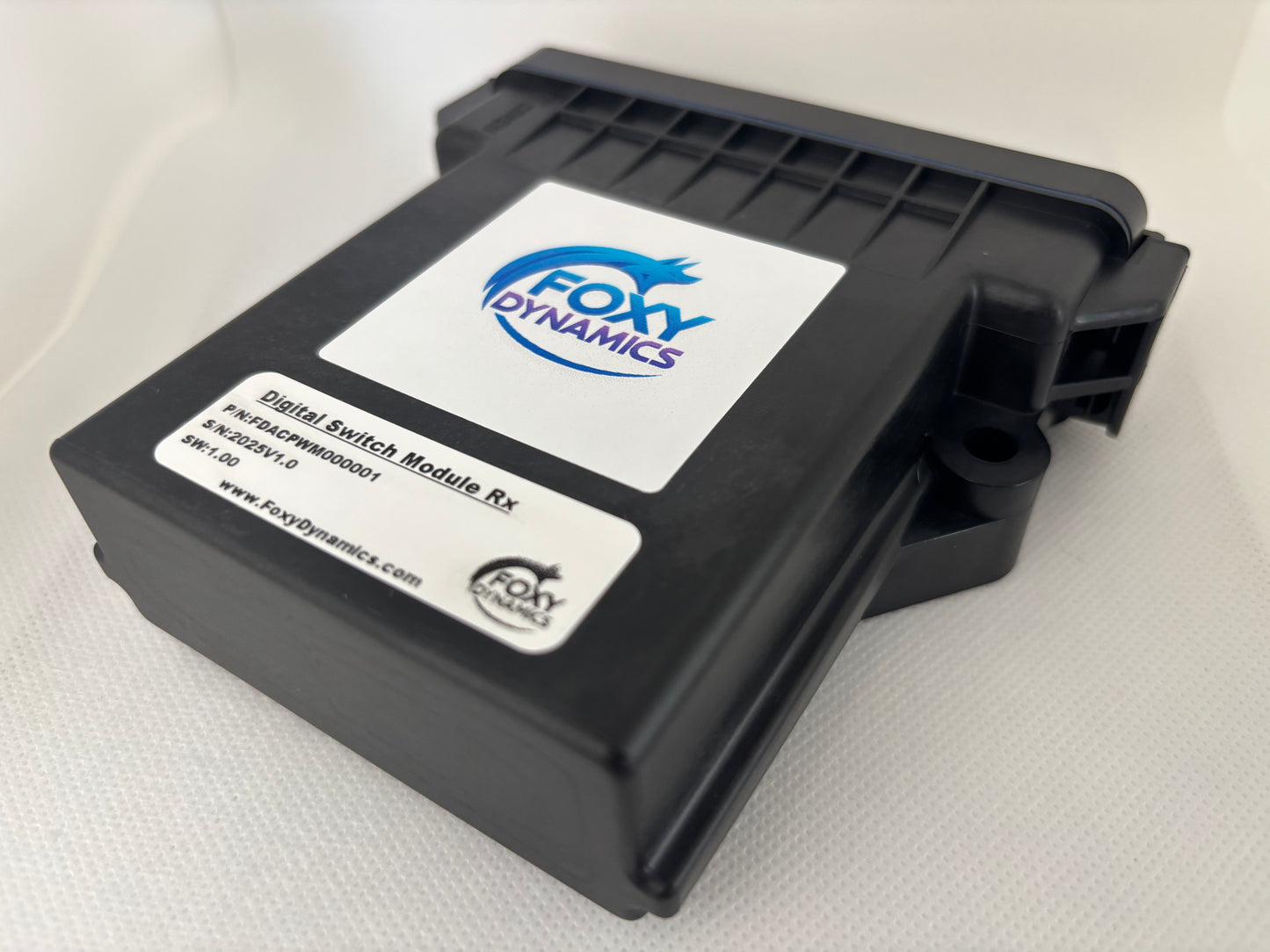 Digital High-Side Switch Rx – CAN / NMEA 2000 Controlled